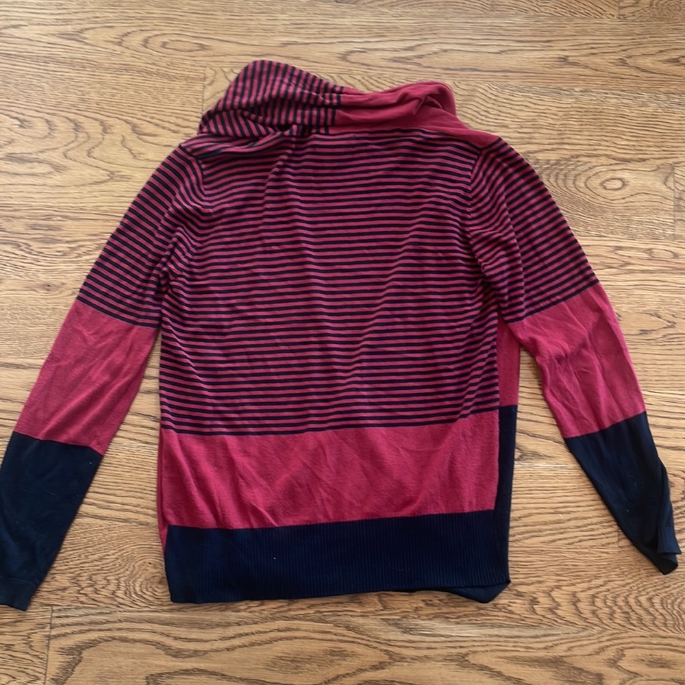 Infinity Sweater - Picture 5 of 5